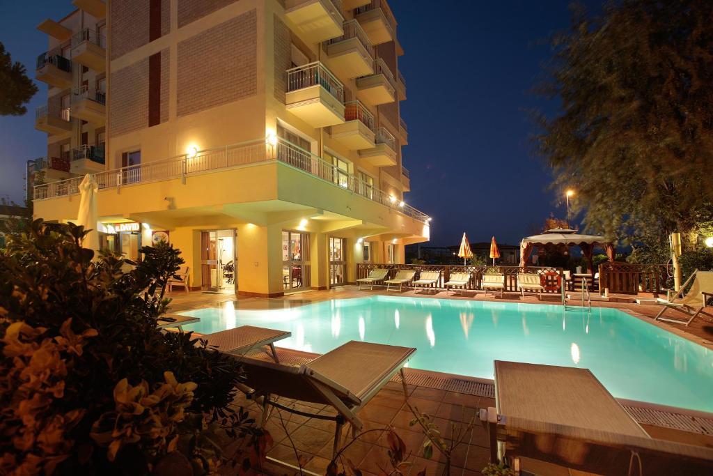 Hotel David Ravenna Buitenkant foto